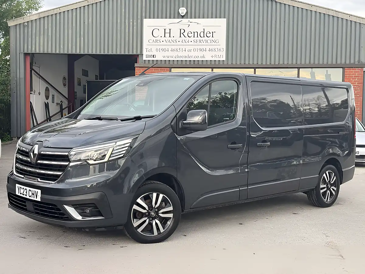 Used 2023 Renault Trafic LL30 Sport+ Slate Grey - Interior and Exterior details 2
