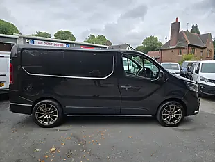 Used 2023 Renault Trafic SL28 Blue Sport Van Edc Auto Black - Interior and Exterior details 11
