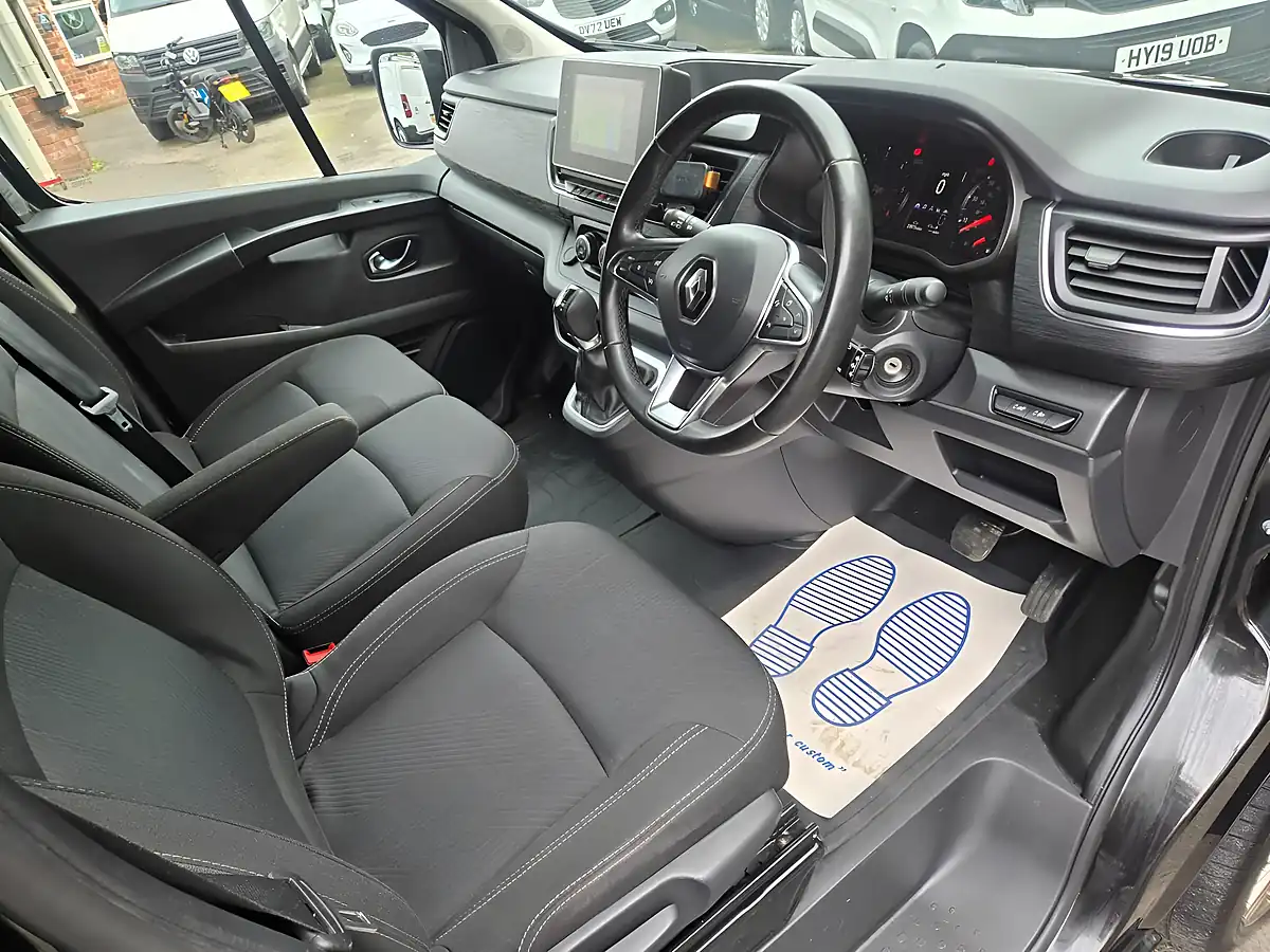 Used 2023 Renault Trafic SL28 Blue Sport Van Edc Auto Black - Interior and Exterior details 12