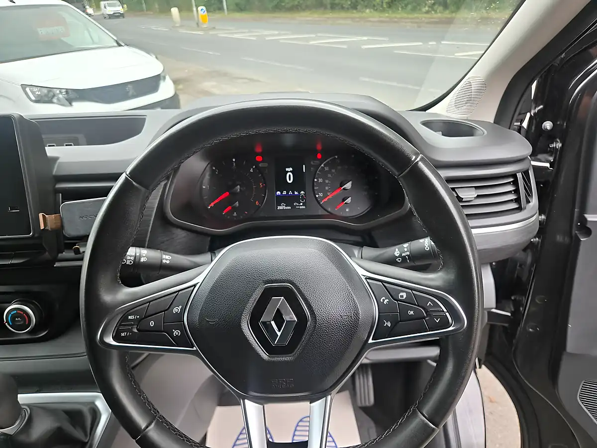 Used 2023 Renault Trafic SL28 Blue Sport Van Edc Auto Black - Interior and Exterior details 14