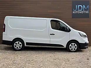 Used 2023 Renault Trafic SL28 Business+ Glacier White - Interior and Exterior details 2