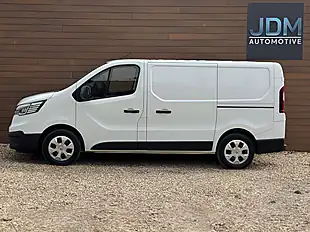 Used 2023 Renault Trafic SL28 Business+ Glacier White - Interior and Exterior details 8
