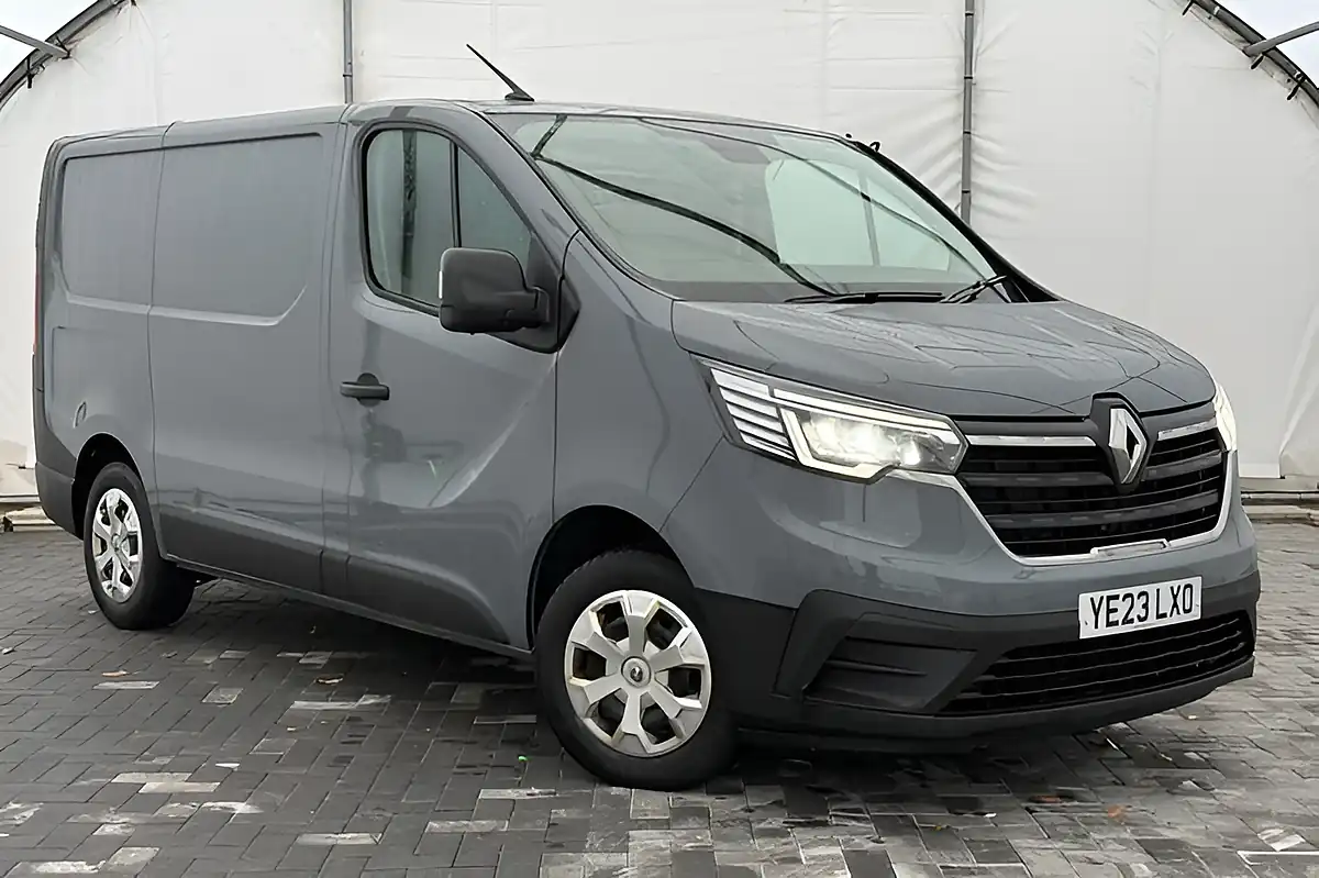 Used 2023 Renault Trafic SL28 Business Grey - Front View
