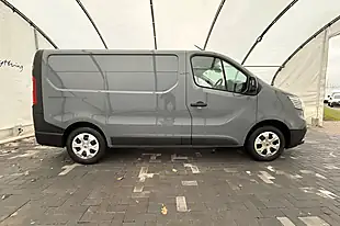 Used 2023 Renault Trafic SL28 Business Grey - Interior and Exterior details 2