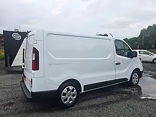 Used 2023 Renault Trafic SL28 Business+ White - Interior and Exterior details 4