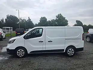 Used 2023 Renault Trafic SL28 Business+ White - Interior and Exterior details 8