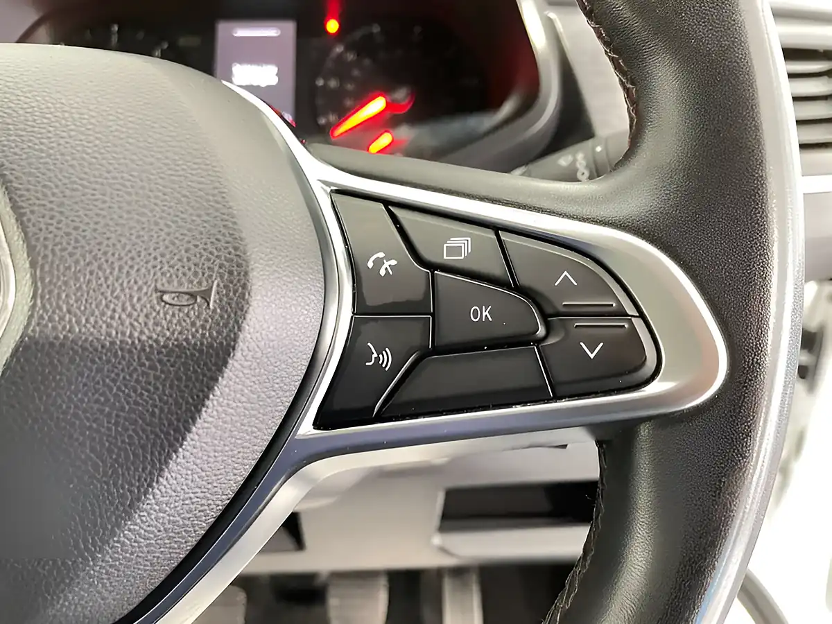 Used 2023 Renault Trafic SL28 Sport Blue Glacier White - Interior and Exterior details 17