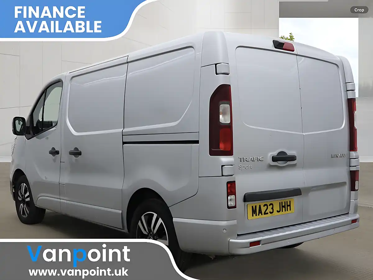 Used 2023 Renault Trafic SL28 Sport+ Highland Grey - Interior and Exterior details 3