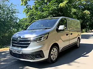 Used 2023 Renault Trafic SL28 Sport Silver - Interior and Exterior details 19