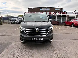 Used 2023 Renault Trafic SL28 Sport White - Interior and Exterior details 11