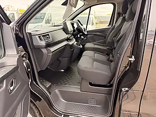 Used 2023 Renault Trafic SL28 Sport White - Interior and Exterior details 14