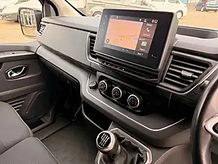 Used 2023 Renault Trafic SL28 Sport White - Interior and Exterior details 20