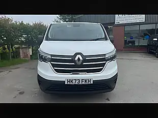 Used 2023 Renault Trafic SL30 Advance Glacier White - Interior and Exterior details 3