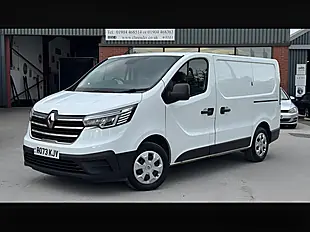 Used 2023 Renault Trafic SL30 Advance Glacier White - Interior and Exterior details 6