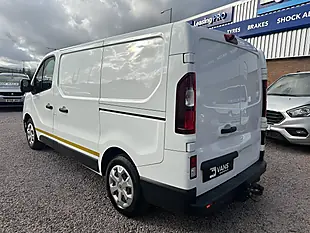 Used 2023 Renault Trafic SL30 Advance White - Interior and Exterior details 7