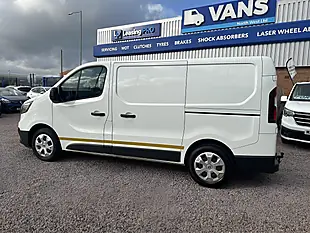 Used 2023 Renault Trafic SL30 Advance White - Interior and Exterior details 8