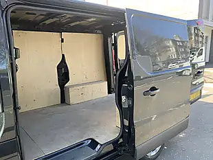 Used 2023 Renault Trafic SL30 Business+ Black - Interior and Exterior details 13