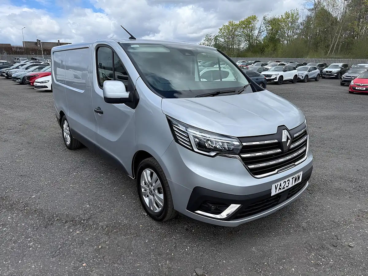 Used 2023 Renault Trafic SL30 Extra Grey - Front View