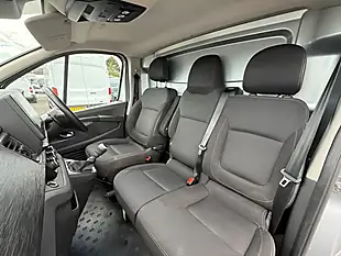 Used 2023 Renault Trafic SL30 Extra Grey - Interior and Exterior details 12