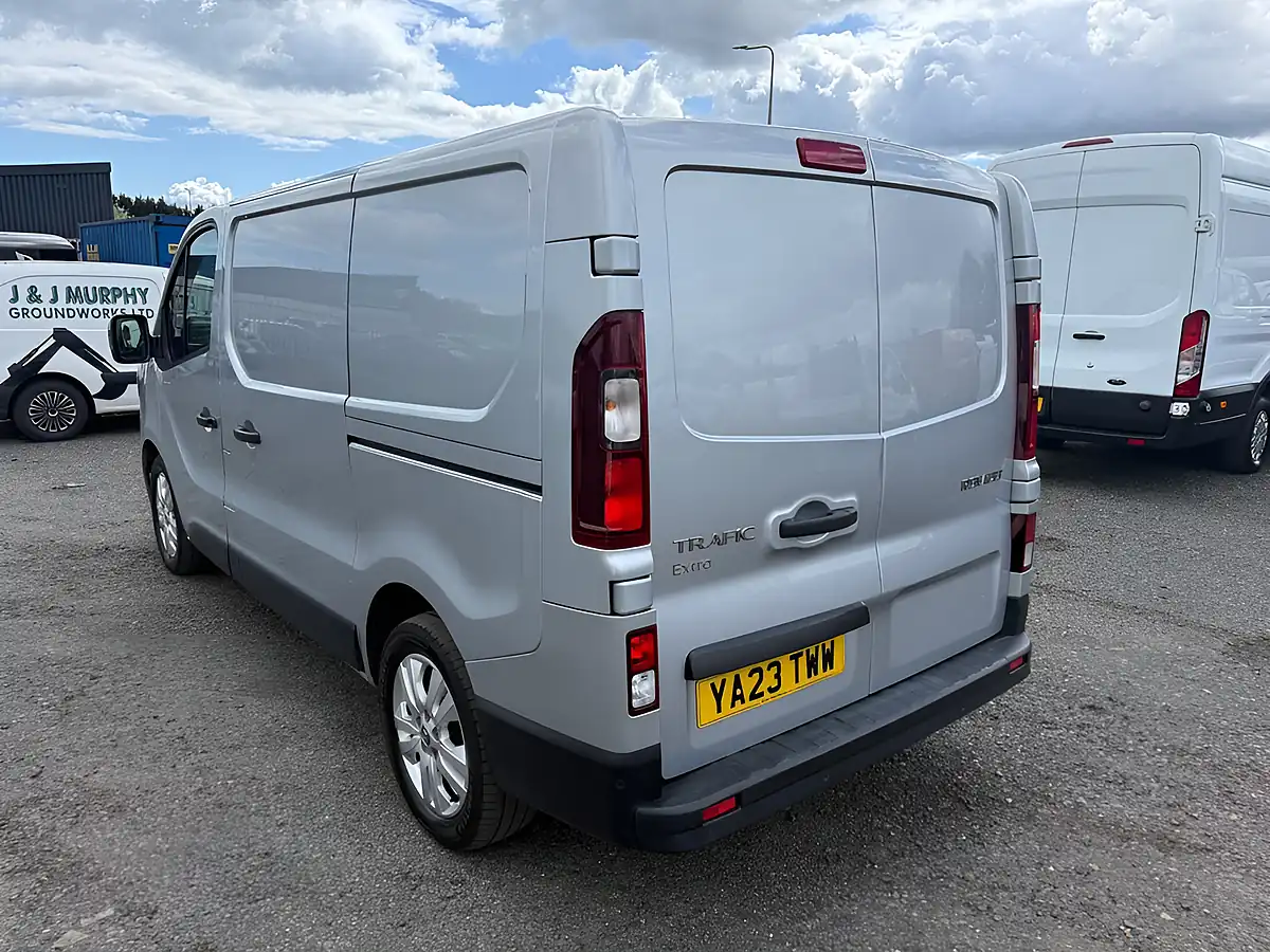 Used 2023 Renault Trafic SL30 Extra Grey - Interior and Exterior details 5