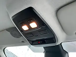 Used 2023 Renault Trafic Sport Crew Van Double Cab White - Interior and Exterior details 11