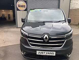 Used 2023 Renault Trafic Sport Lwb 6 SEAT Crew Grey - Interior and Exterior details 2