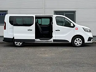 Used 2023 Renault Trafic White - Interior and Exterior details 9