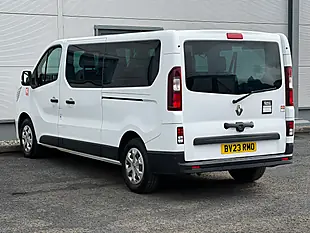 Used 2023 Renault Trafic White - Interior and Exterior details 11