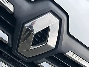 Used 2023 Renault Trafic White - Interior and Exterior details 5