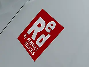 Used 2023 Renault Trafic White - Interior and Exterior details 8