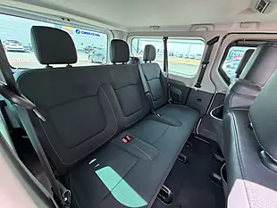 Used 2023 Renault Trafic White - Interior and Exterior details 16