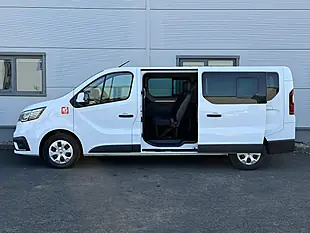 Used 2023 Renault Trafic White - Interior and Exterior details 9