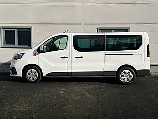 Used 2023 Renault Trafic White - Interior and Exterior details 9