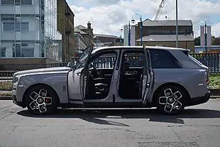 Used 2023 Rolls-Royce Cullinan Black Badge Tempest Grey - Interior and Exterior details 10