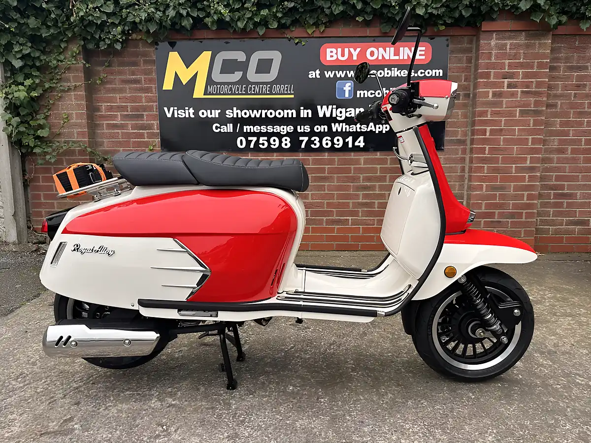Used 2023 Royal Alloy Gp 125 Ac - Front View