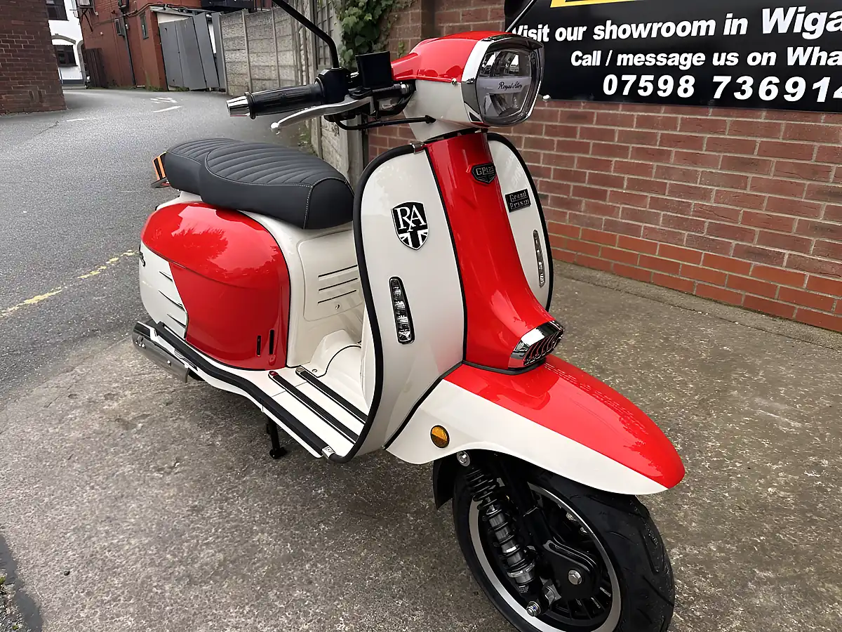 Used 2023 Royal Alloy Gp 125 Ac - Interior and Exterior details 3