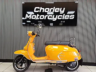 Used 2023 Royal Alloy GP125 Ac Orange - Interior and Exterior details 2