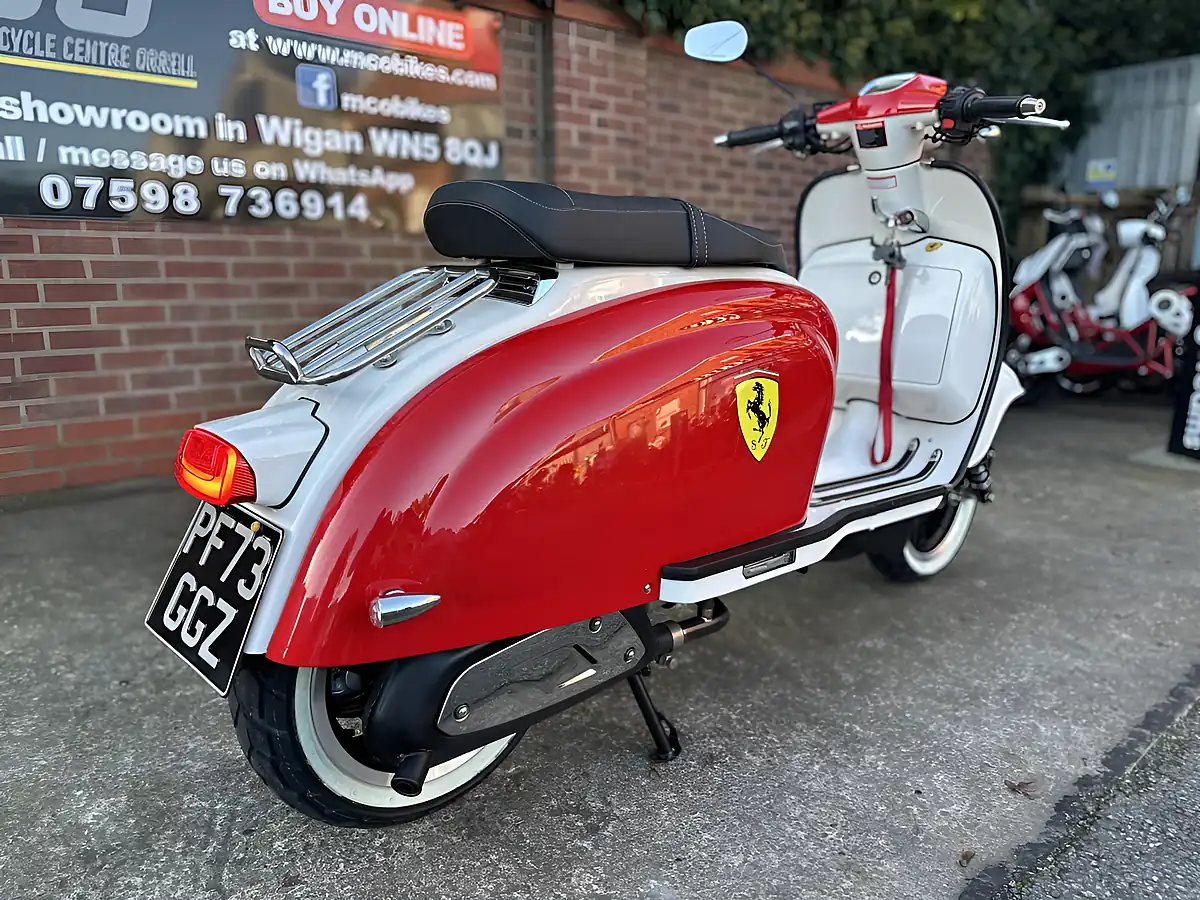 Used 2023 Royal Alloy Tg 125 Lc Burgundy/Ivory - Interior and Exterior details 3