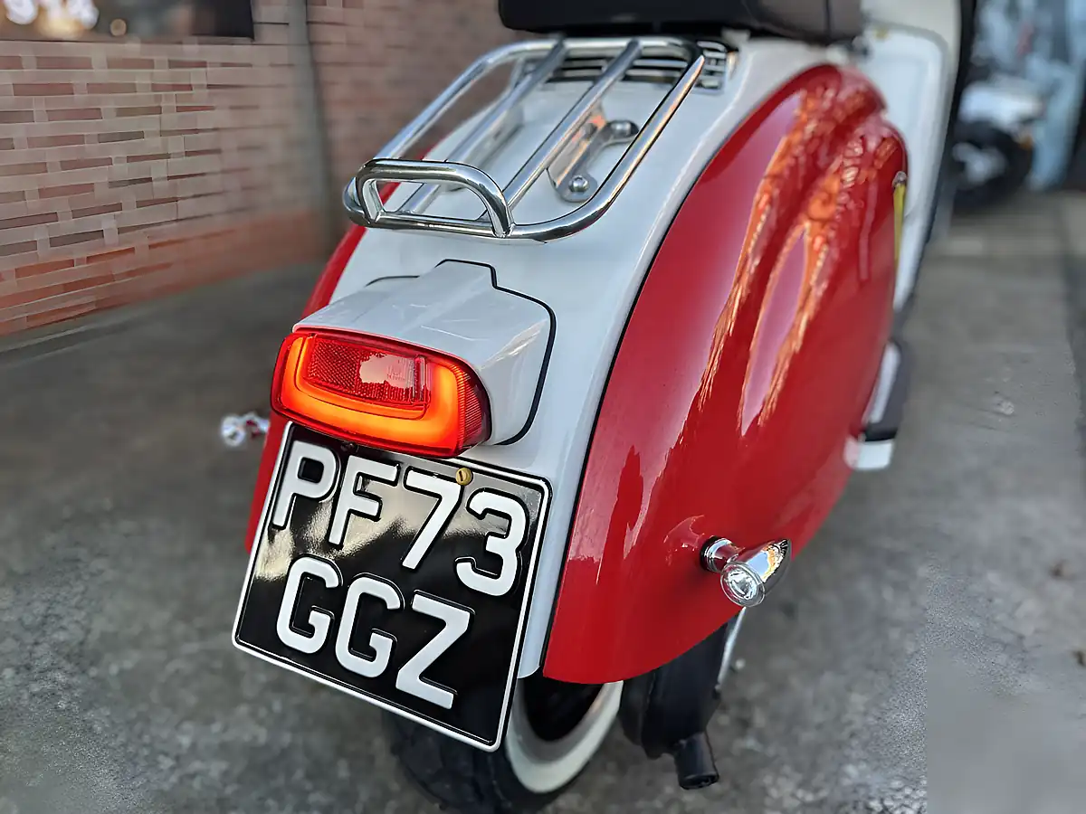 Used 2023 Royal Alloy Tg 125 Lc Burgundy/Ivory - Interior and Exterior details 4