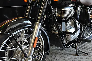 Used 2023 Royal Enfield Classic 350 Black - Interior and Exterior details 10