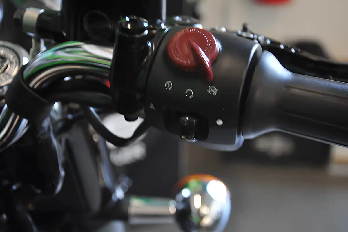 Used 2023 Royal Enfield Classic 350 Black - Interior and Exterior details 19