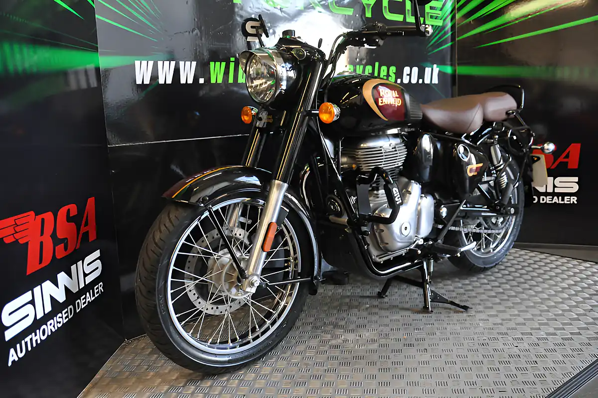 Used 2023 Royal Enfield Classic 350 Black - Interior and Exterior details 2
