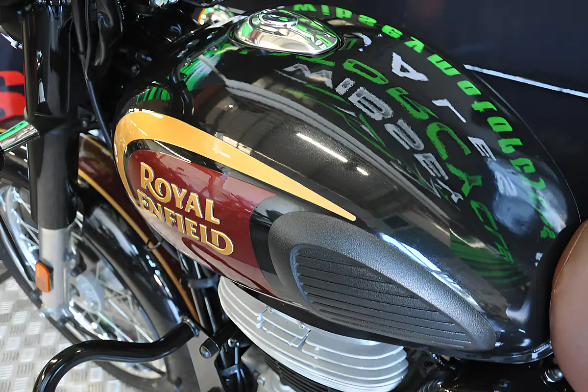 Used 2023 Royal Enfield Classic 350 Black - Interior and Exterior details 8