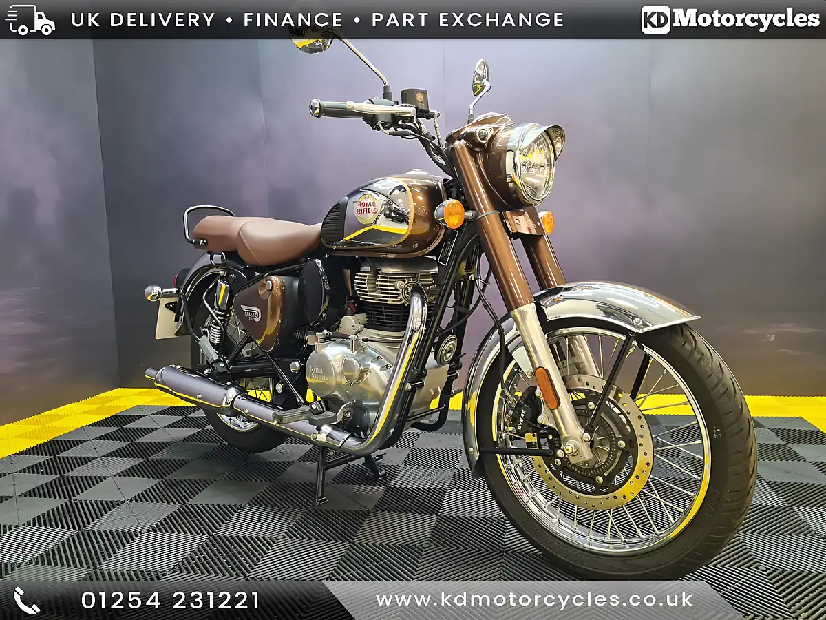 Used 2023 Royal Enfield Classic 350 Chrome/Bronze - Front View