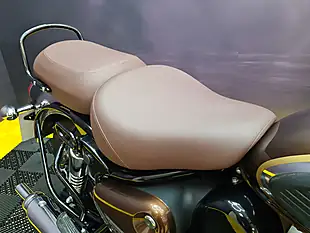 Used 2023 Royal Enfield Classic 350 Chrome/Bronze - Interior and Exterior details 13