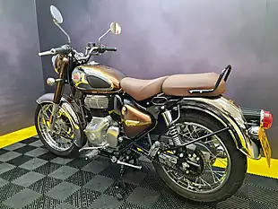 Used 2023 Royal Enfield Classic 350 Chrome/Bronze - Interior and Exterior details 14