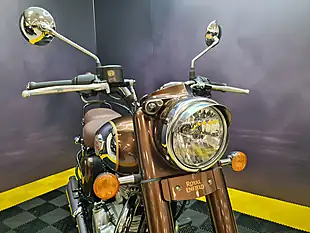 Used 2023 Royal Enfield Classic 350 Chrome/Bronze - Interior and Exterior details 8