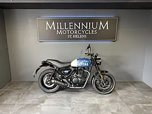 Used 2023 Royal Enfield Hntr 350 Blue and White - Interior and Exterior details 13