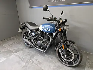 Used 2023 Royal Enfield Hntr 350 Blue and White - Interior and Exterior details 2