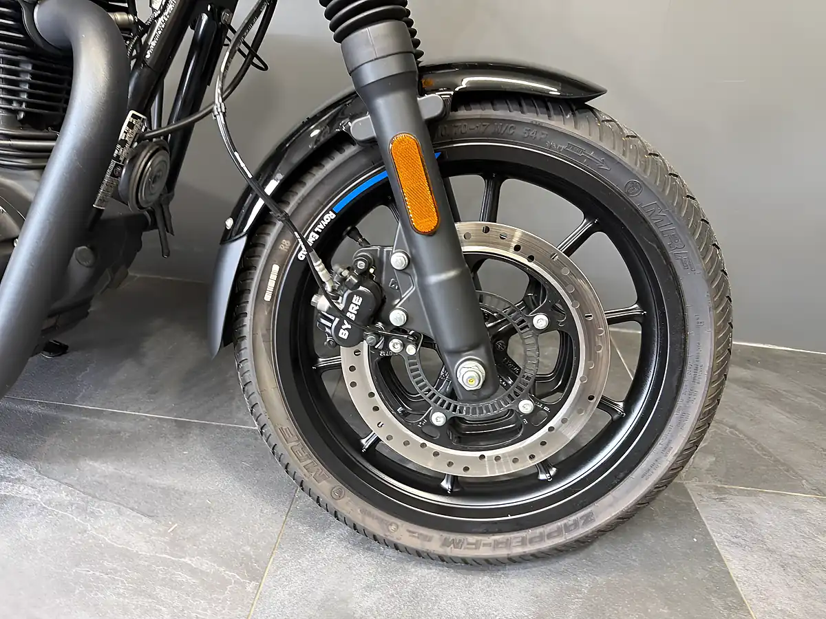 Used 2023 Royal Enfield Hntr 350 Blue and White - Interior and Exterior details 4